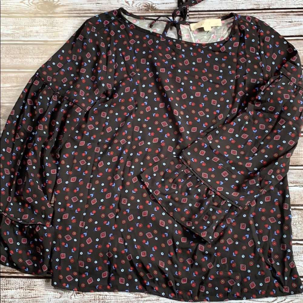 Cute loft top